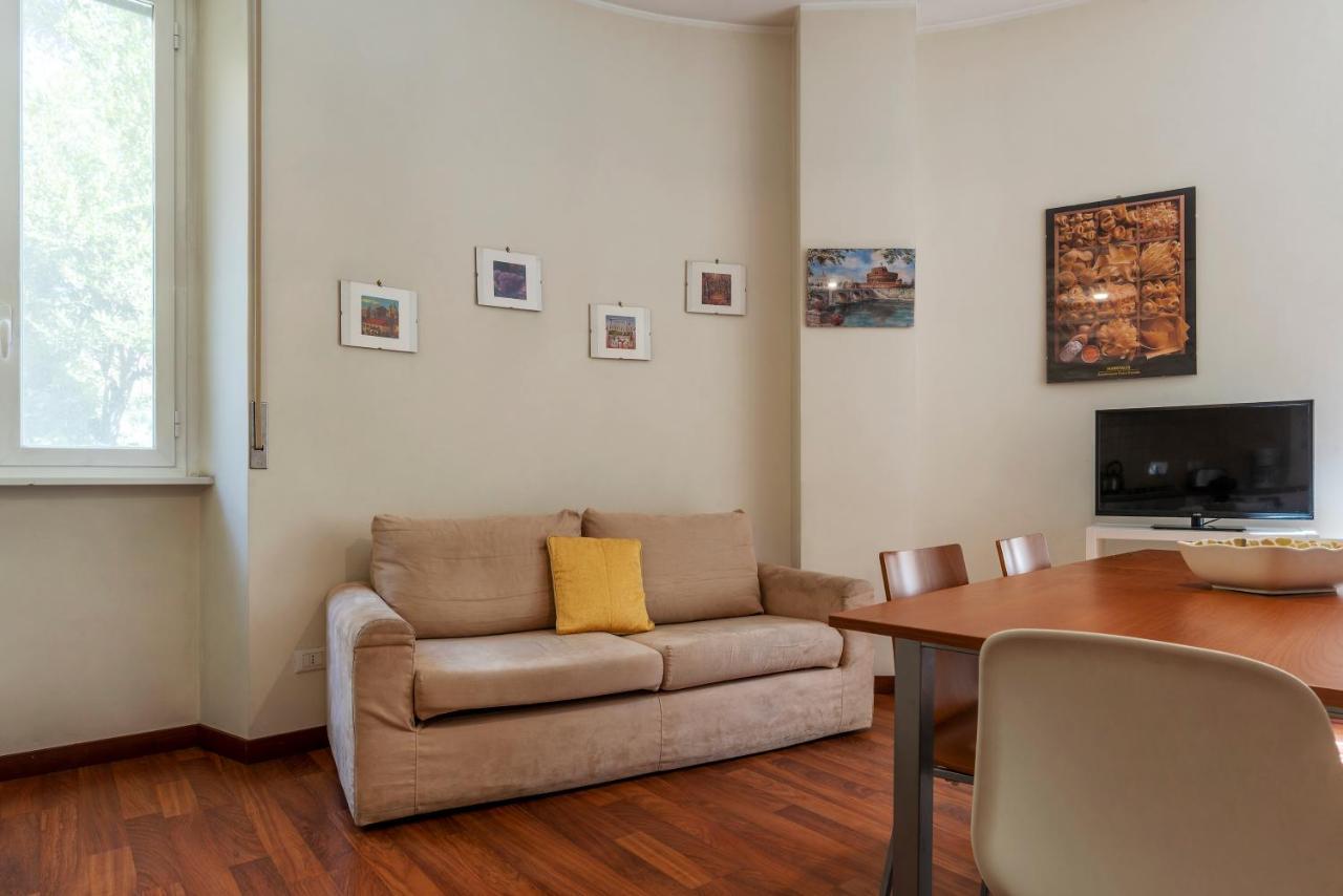 Piazza Re Di Roma Apartment מראה חיצוני תמונה